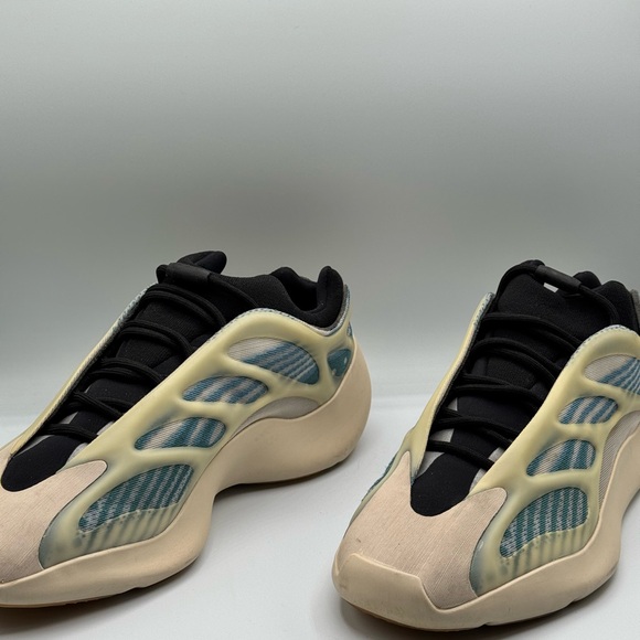 Adidas Yeezy 700 V3 Kyanite Size 12.5 Kanye Ye main image 5